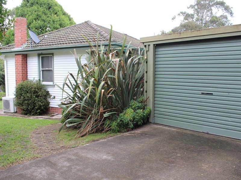 9 Dandar Road, Bega NSW 2550