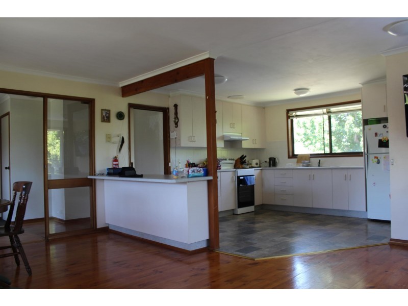 94 Lynjohn Drive, Bega NSW 2550