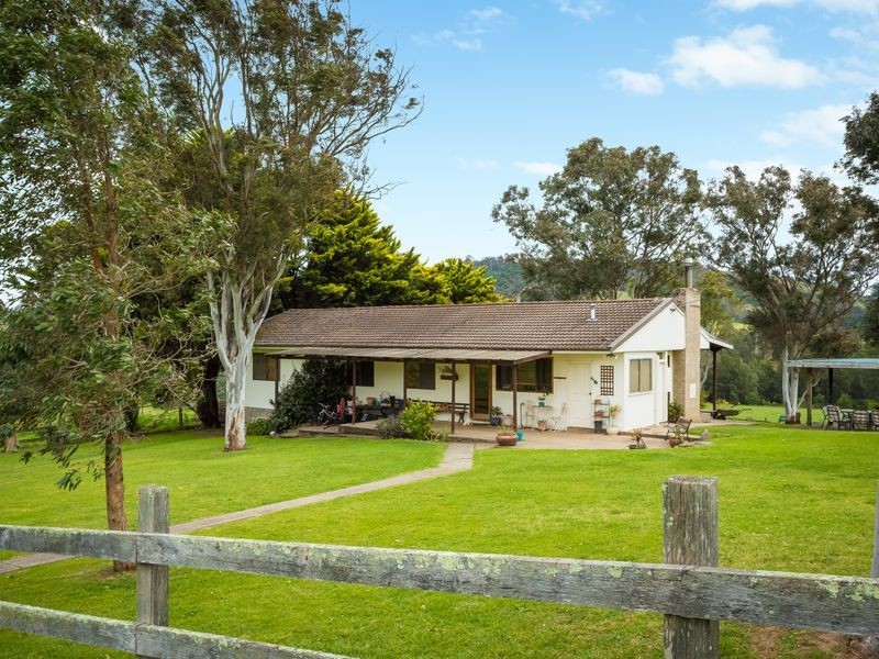 129 Glen Oaks Rd, Bega NSW 2550