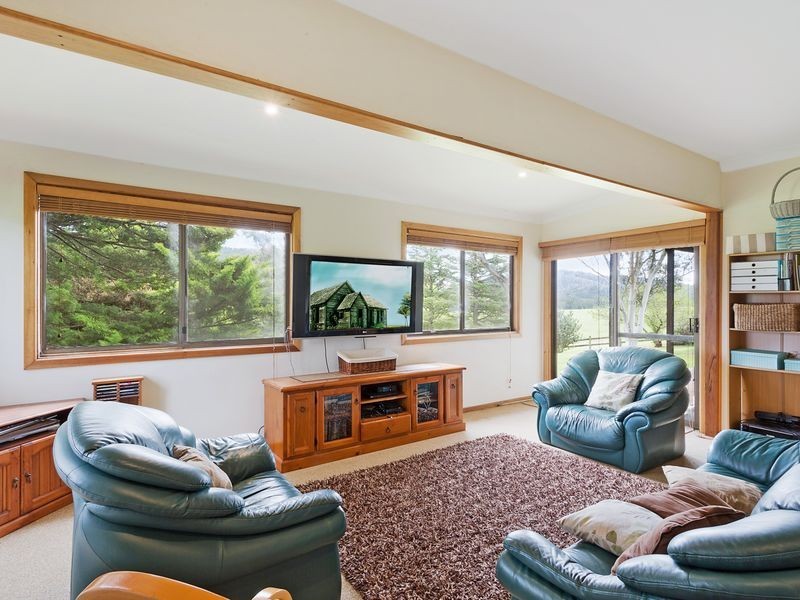 129 Glen Oaks Rd, Bega NSW 2550