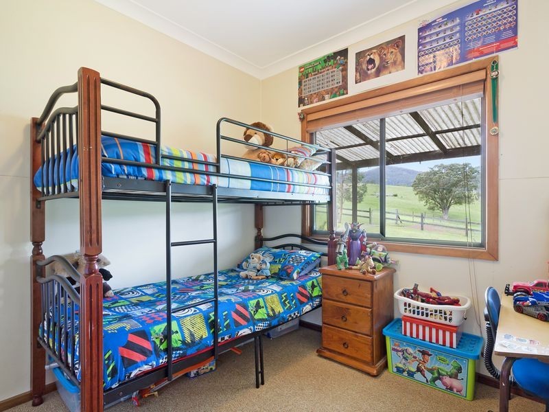 129 Glen Oaks Rd, Bega NSW 2550
