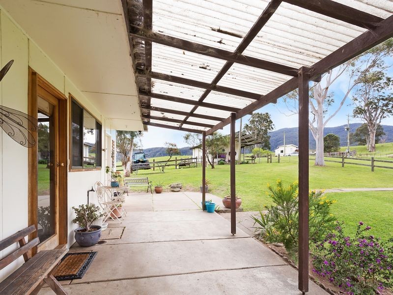 129 Glen Oaks Rd, Bega NSW 2550