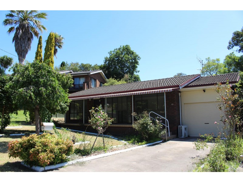 13 Koolgarra Drive, Bega NSW 2550