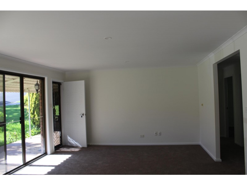 13 Koolgarra Drive, Bega NSW 2550