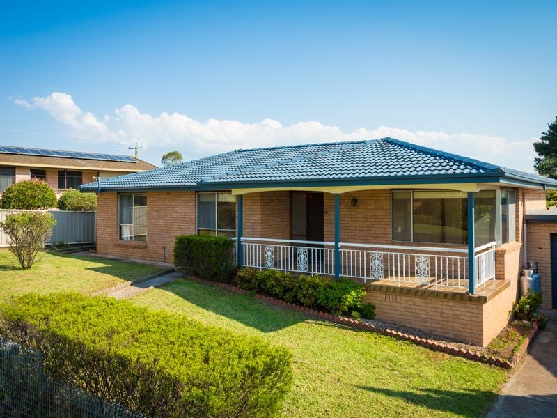 19 Glebe Avenue, Bega NSW 2550