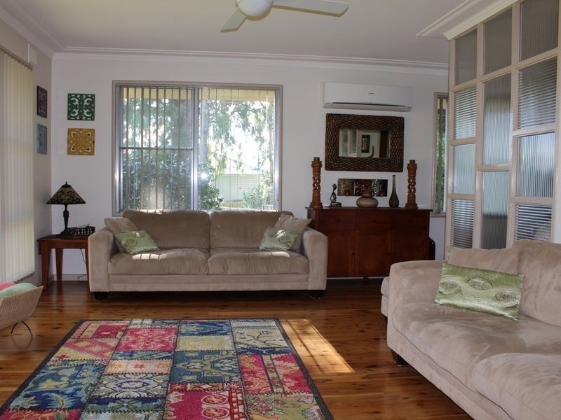 9 Girraween Crescent, Bega NSW 2550