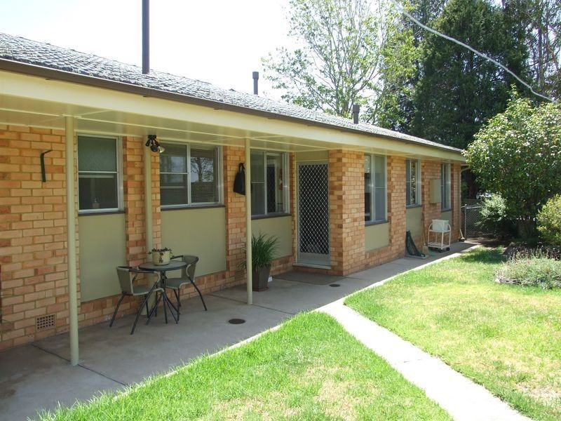 9 Girraween Crescent, Bega NSW 2550