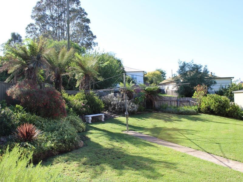 9 Girraween Crescent, Bega NSW 2550