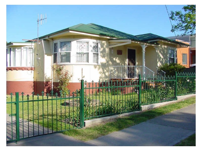 174 Auckland Street, Bega NSW 2550