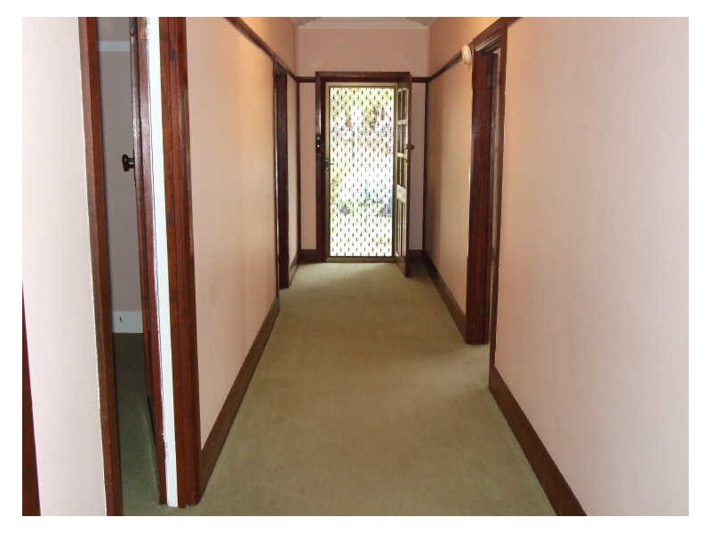 174 Auckland Street, Bega NSW 2550