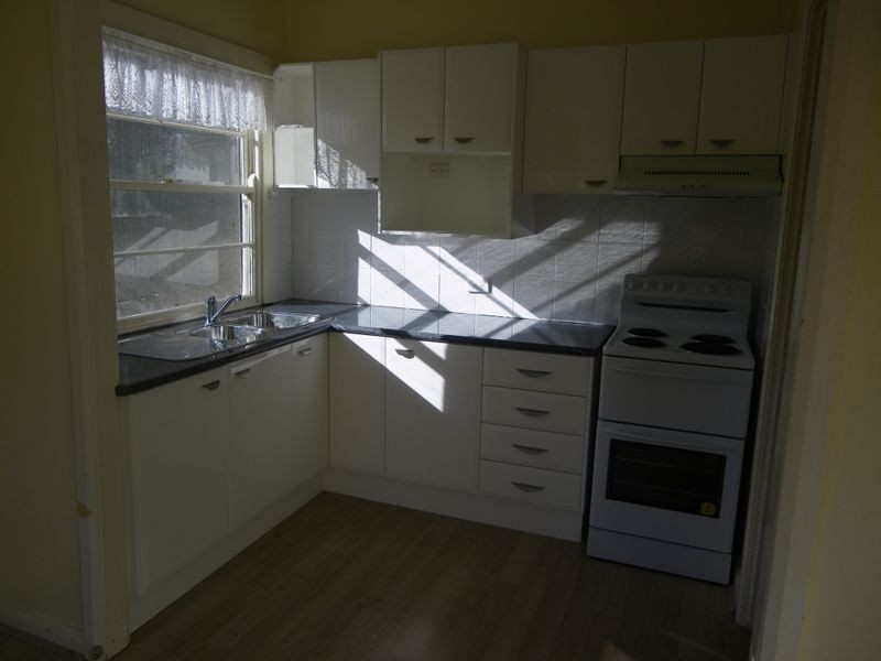 3 Dowling Street, Bega NSW 2550