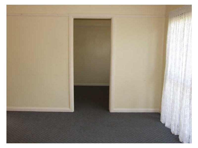 3 Dowling Street, Bega NSW 2550