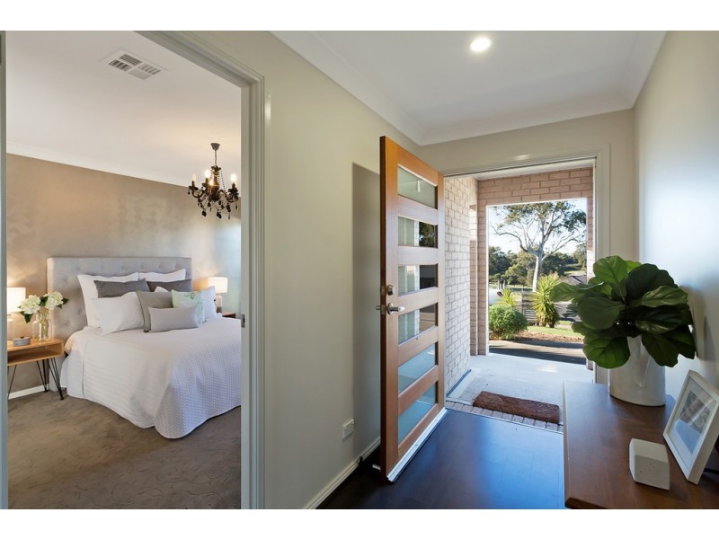 6 Glen Mia Drive, Bega NSW 2550