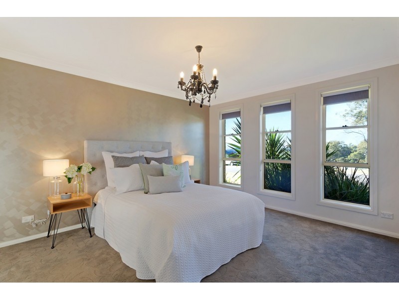 6 Glen Mia Drive, Bega NSW 2550