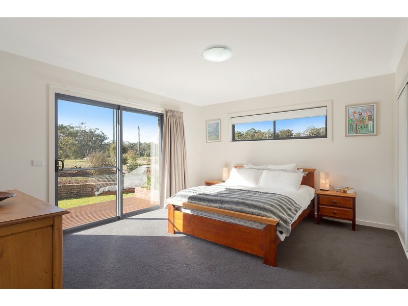 121 Strathmore Crescent, Kalaru NSW 2550