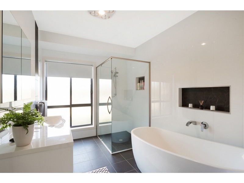 121 Strathmore Crescent, Kalaru NSW 2550