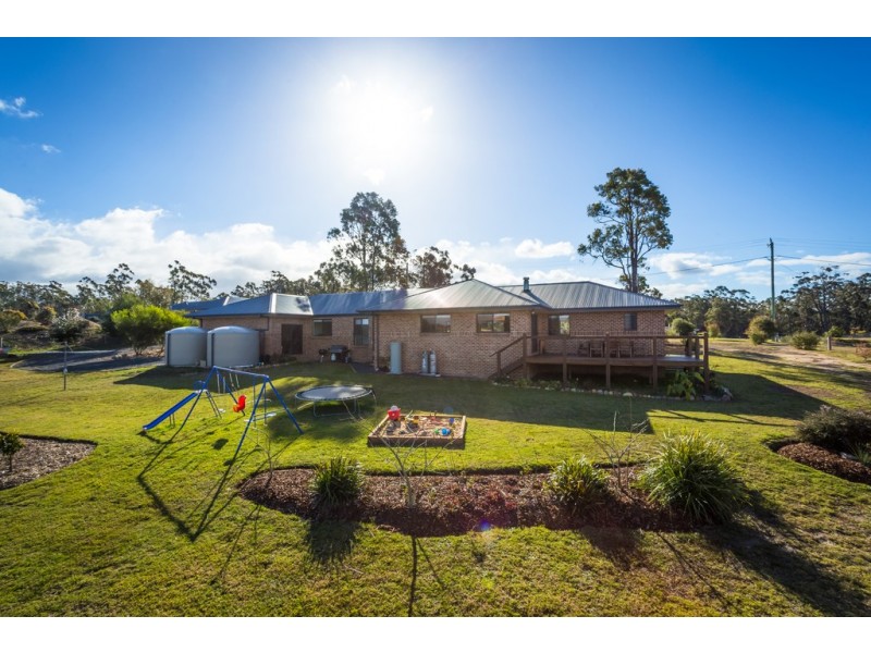 121 Strathmore Crescent, Kalaru NSW 2550