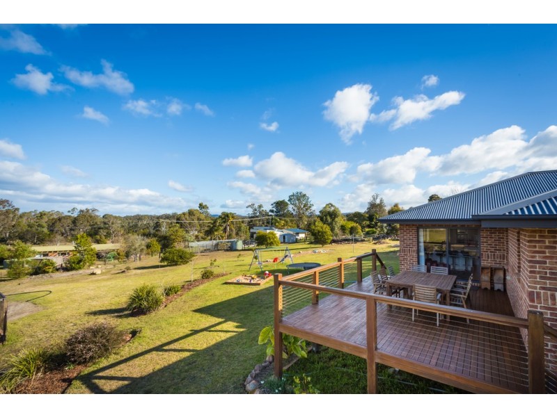 121 Strathmore Crescent, Kalaru NSW 2550