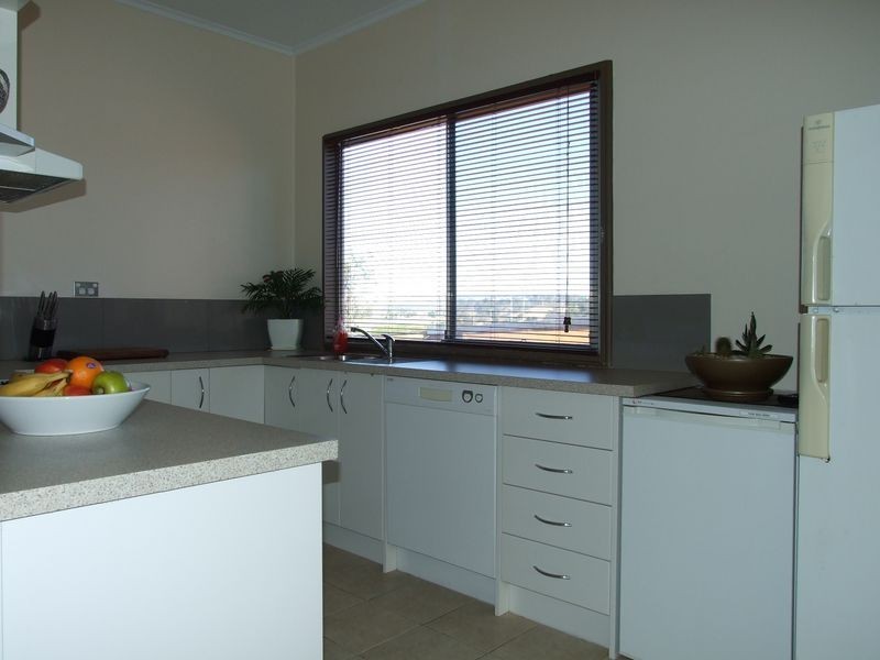 100 Rawlinson Street, Bega NSW 2550