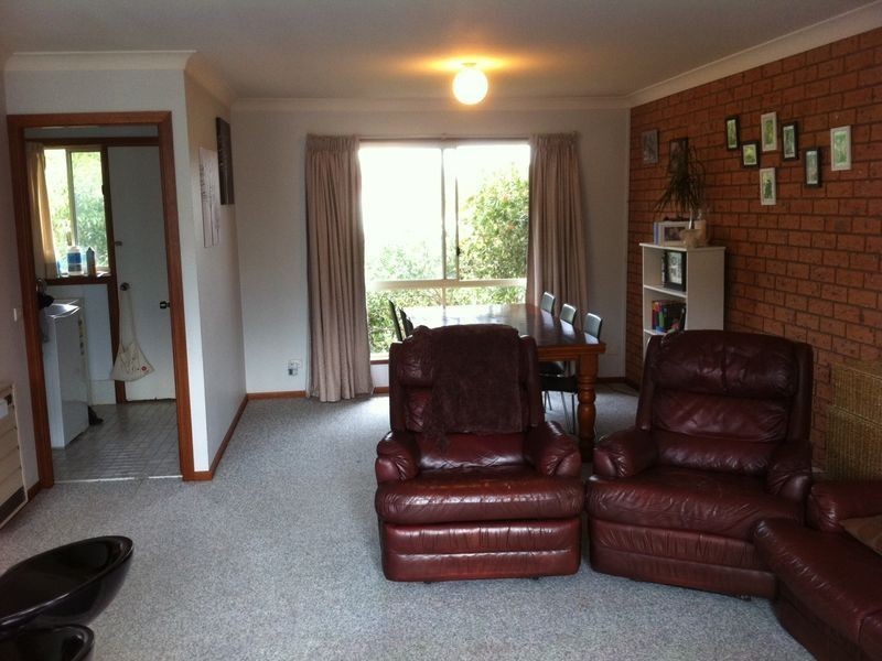 1/3-5 Eden Street, Bega NSW 2550