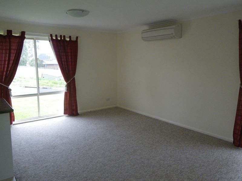 1/7 Thawa Close, Bega NSW 2550