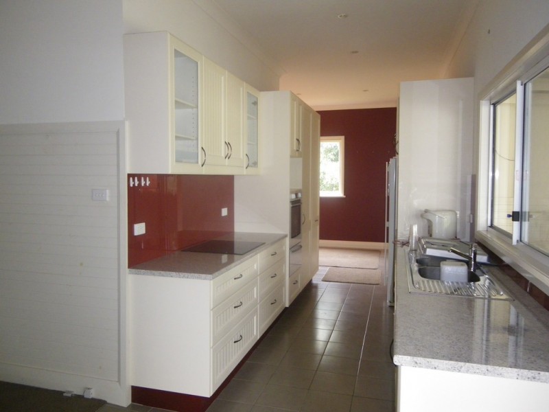 66 Parker Street, Bega NSW 2550