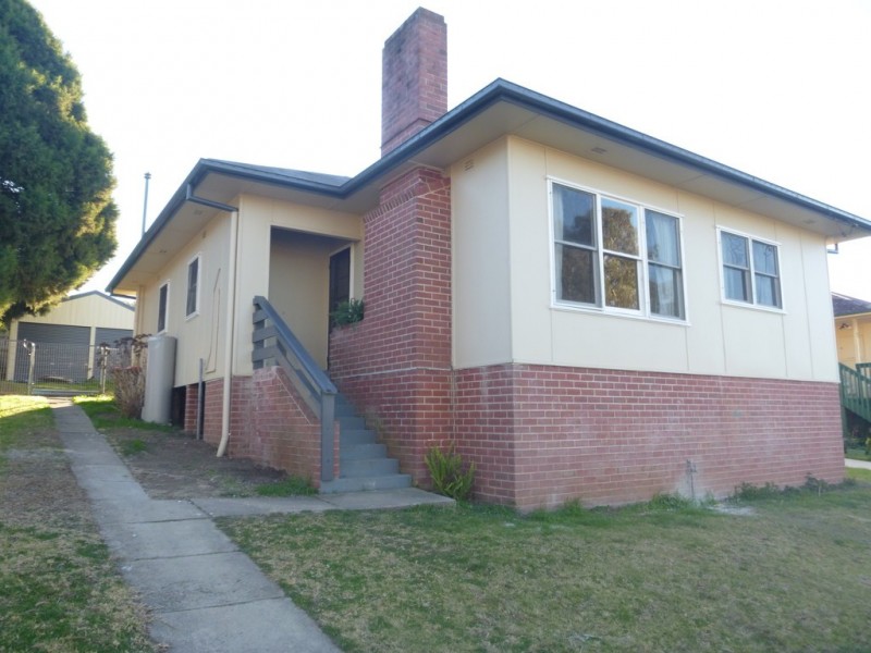 69 Meringo Street, Bega NSW 2550
