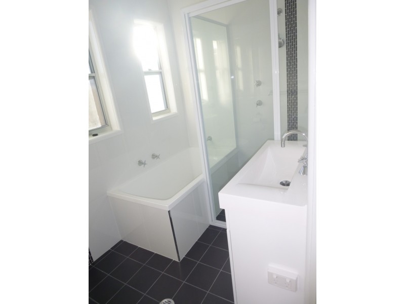 69 Meringo Street, Bega NSW 2550