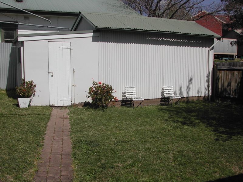 166 Auckland Street, Bega NSW 2550