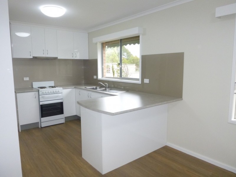19 Glebe Avenue, Bega NSW 2550