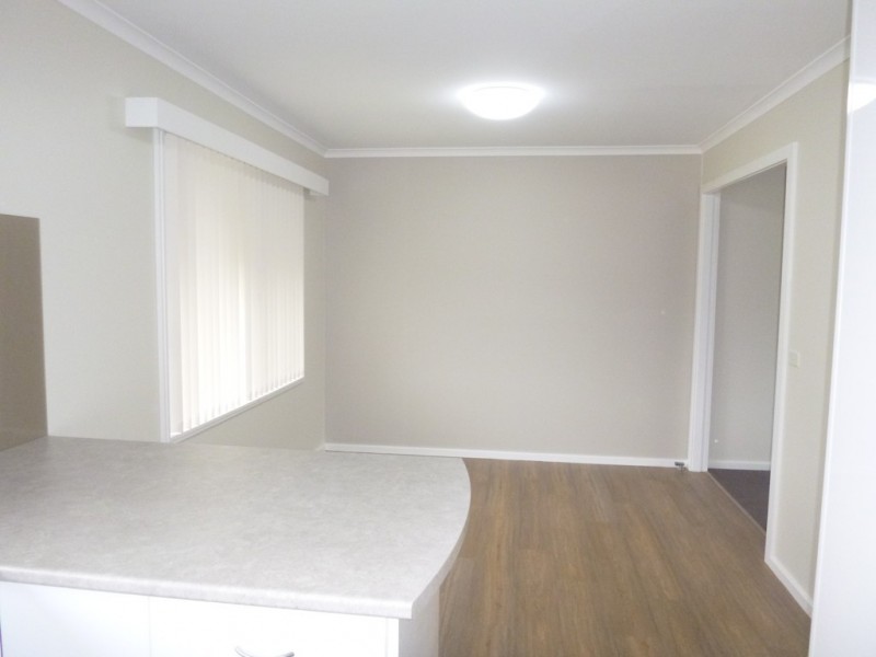 19 Glebe Avenue, Bega NSW 2550