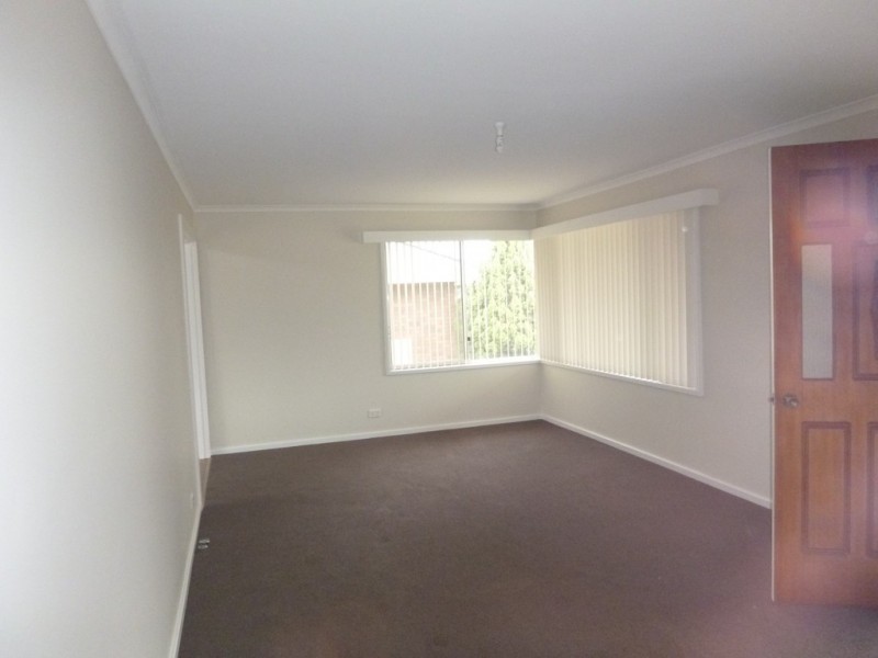 19 Glebe Avenue, Bega NSW 2550
