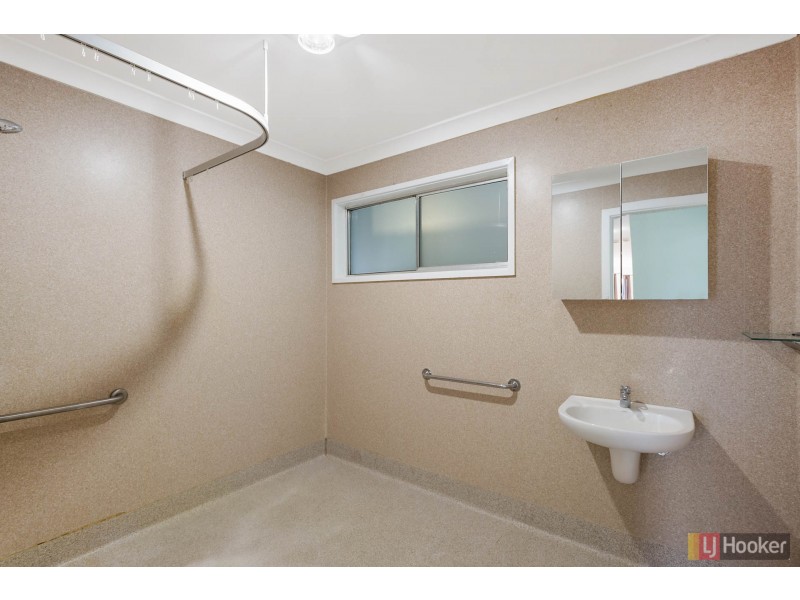 2 Sattler Street, Bega NSW 2550