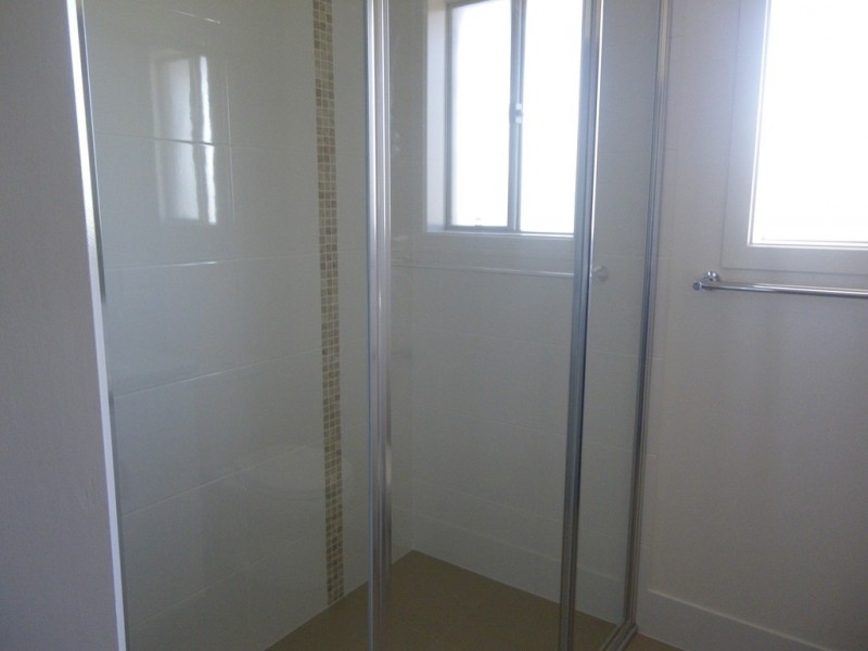 18 Koma Circuit, Bega NSW 2550