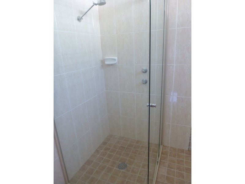 4 Little Bega Street, Bega NSW 2550