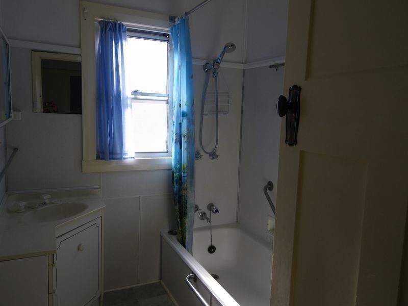 31 Bega Street, Bega NSW 2550