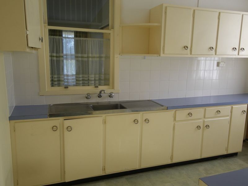 31 Bega Street, Bega NSW 2550