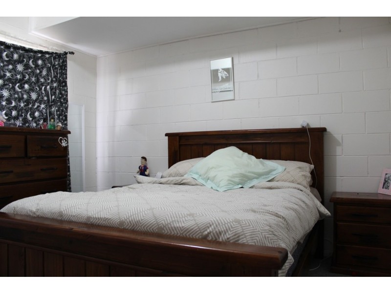 75 Valley Street, Bega NSW 2550