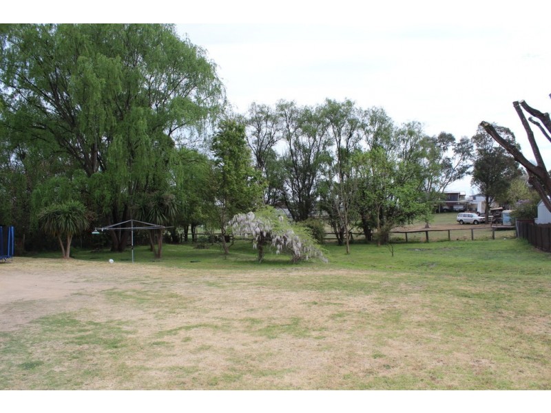 75 Valley Street, Bega NSW 2550