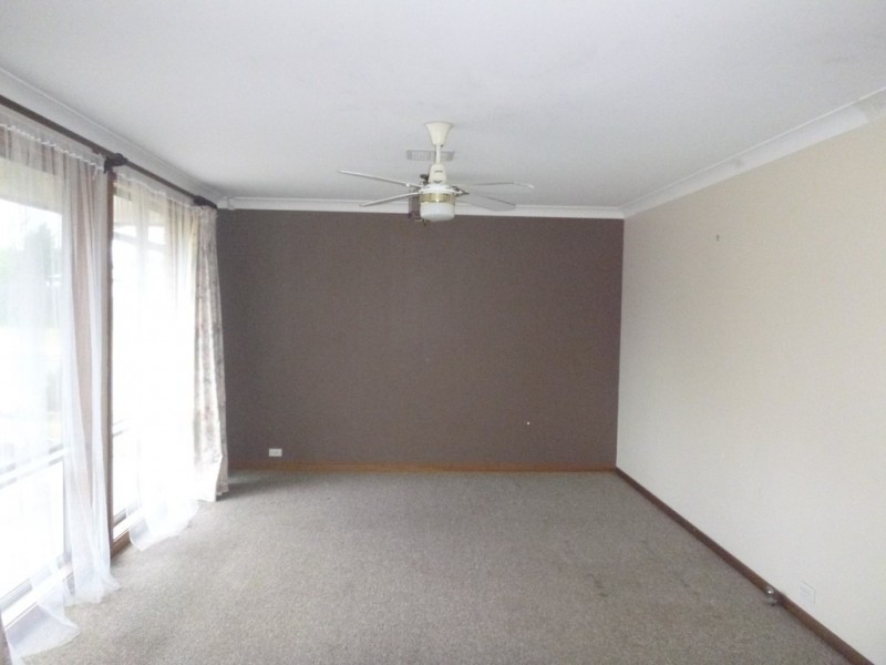 99 Lynjohn Drive, Bega NSW 2550
