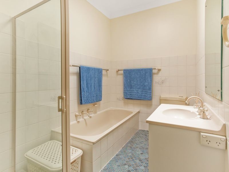 24 Gordon Street, Bega NSW 2550