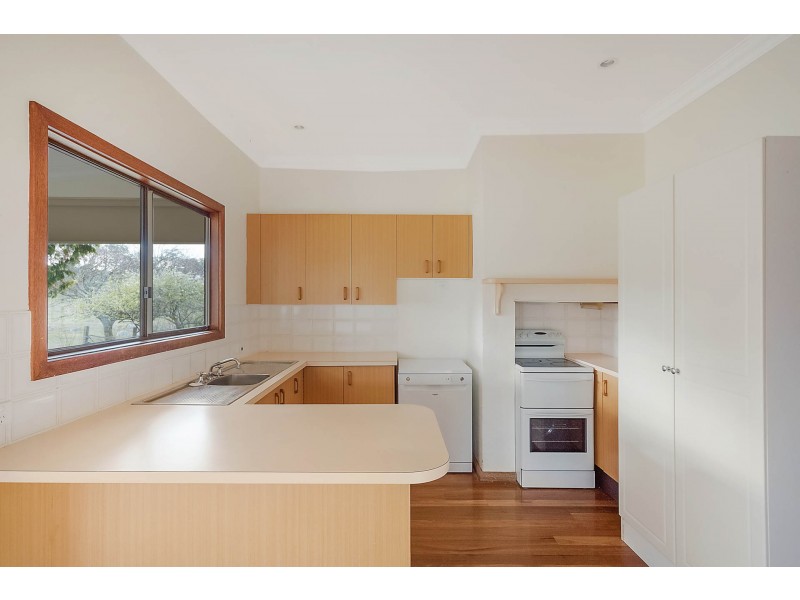 “Hillview” Princes Highway, Bega NSW 2550