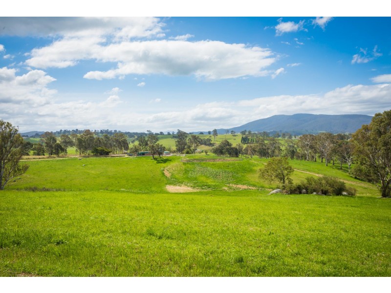 “Hillview” Princes Highway, Bega NSW 2550