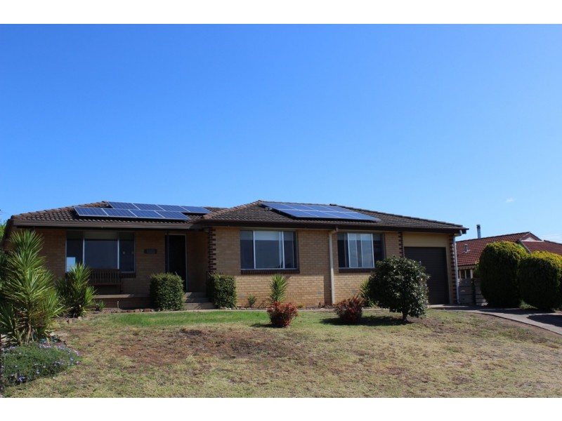 98 Lynjohn Drive, Bega NSW 2550