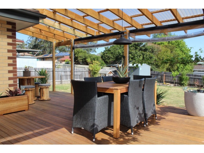 98 Lynjohn Drive, Bega NSW 2550