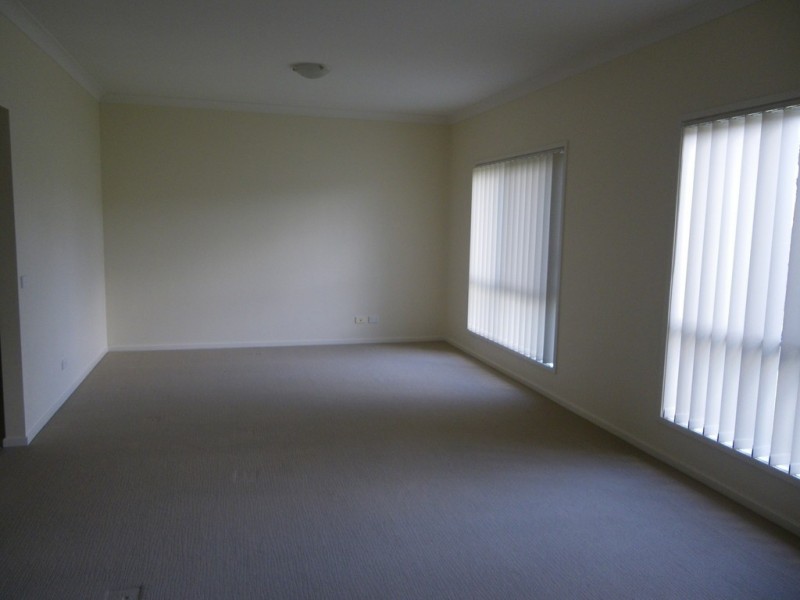 11 Glen Mia Drive, Bega NSW 2550