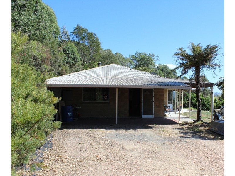 84 Peak Hill Road, Bega NSW 2550
