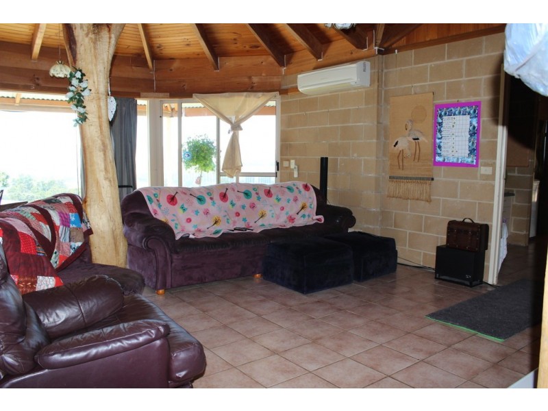 84 Peak Hill Road, Bega NSW 2550