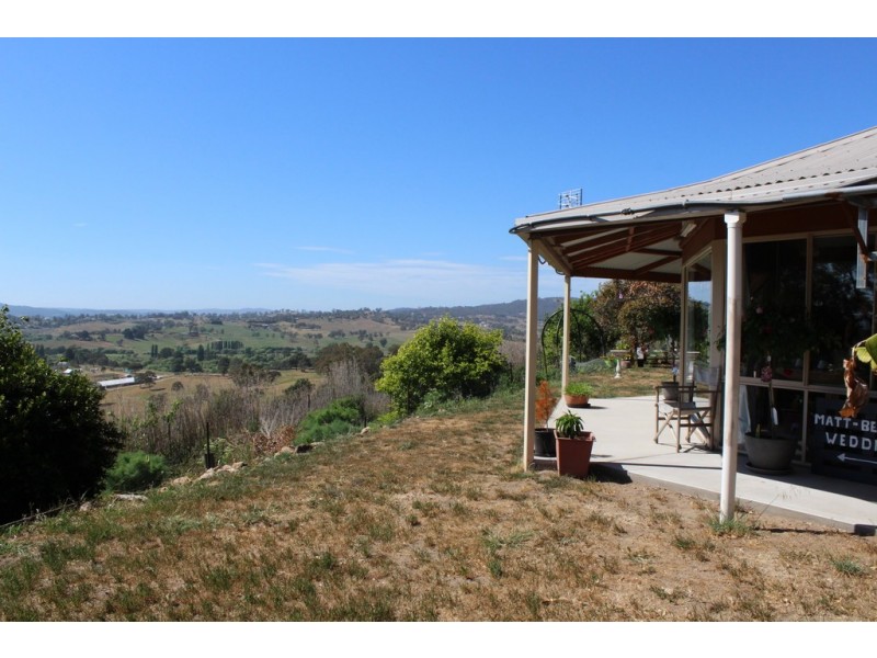 84 Peak Hill Road, Bega NSW 2550