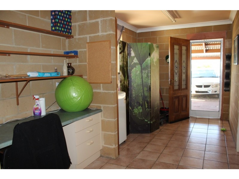 84 Peak Hill Road, Bega NSW 2550